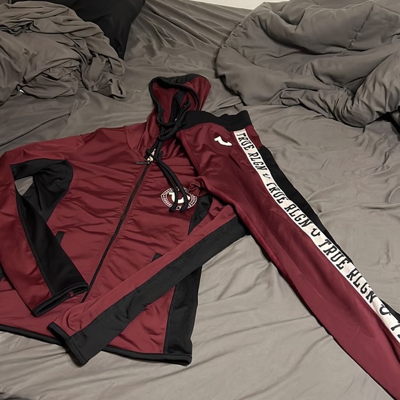 Sweatsuit - Picture 2 of 4